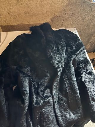 Abrigo negro elegante