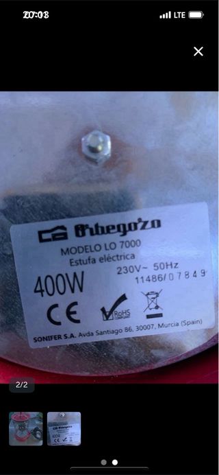 Estufa eléctrica roja y plateada