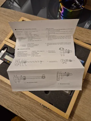 Calibre Digital de Precisión 150mm - Caja Madera