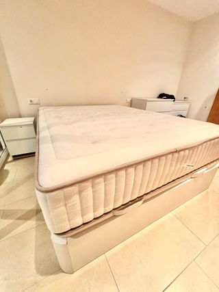 Colchón y canapé 150cm casi a estrenar