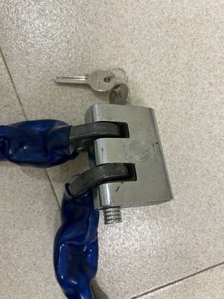 Cadena de seguridad para moto