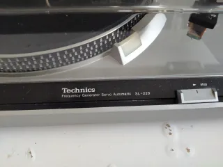 Tocadiscos Technics SL-220 Plata