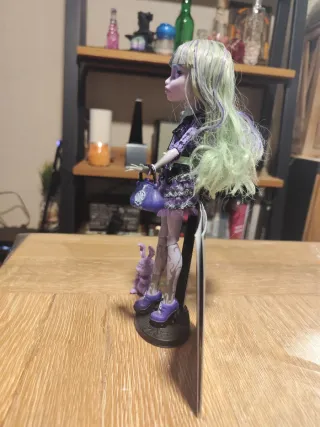 Muñeca Monster High Twyla