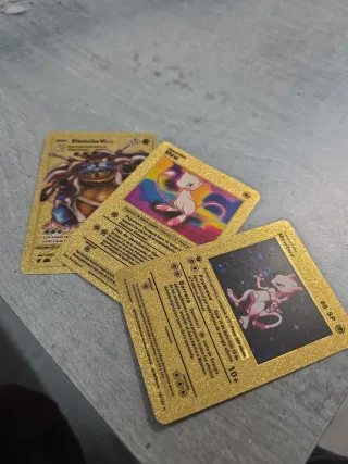 Cromos Mew y Mewtwo y blastoise Dorados