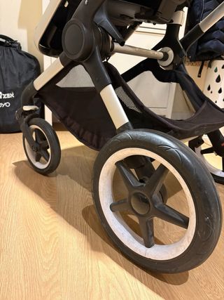 Bugaboo Fox2 Capazo y Silla de Paseo