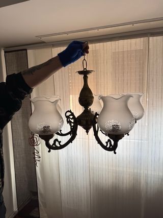 Lámpara de techo diseño dorado y blanco