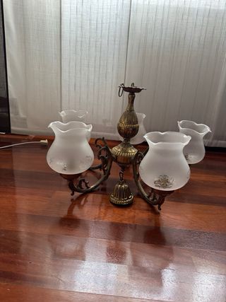 Lámpara de techo diseño dorado y blanco