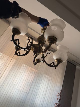 Lámpara de techo diseño dorado y blanco