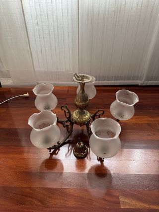 Lámpara de techo diseño dorado y blanco