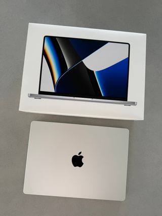 MacBook Pro 14" Plata