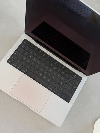 MacBook Pro 14" Plata