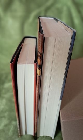 DOS LIBROS DE JAVIER SIERRA