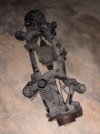 Puente trasero BMW Serie 1 y llantas paquete M