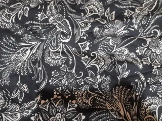 Tessuto per sartoria fantasia floreale