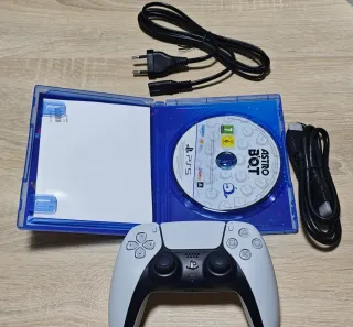Consola PS5 + Mando + Astro Bot