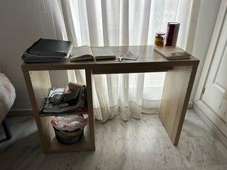 Escritorio de madera