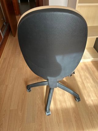Silla de escritorio beige de tela