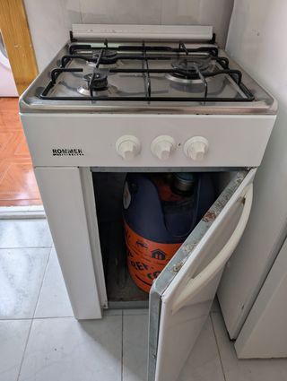 Cocina de gas blanca ROMMER