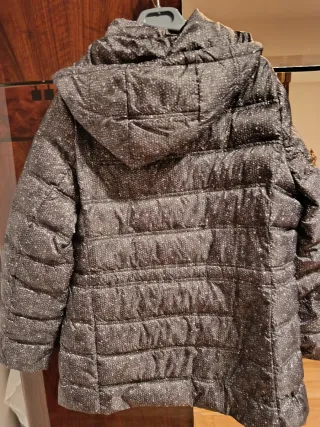 ¡ OFERTA! Chaquetón de plumas con capucha