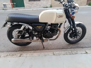 Mash Black Seven 125cc Moto