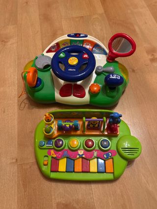 Juguetes musicales Chicco y piano infantil