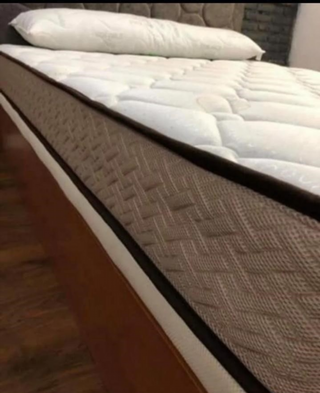 Canapés y colchones a estrenar – pago al recibir