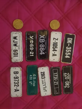 Mini matrículas coleccionables