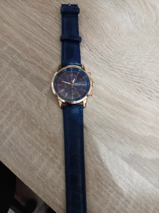Reloj Unisex Azul y Dorado