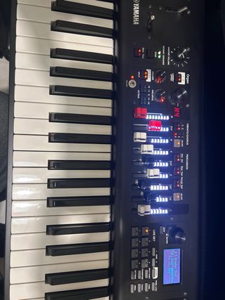 Yamaha YC61 Teclado Órgano