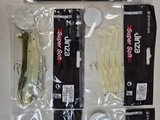 Lote bajo montado Spinning + 4 bolsas señuelos