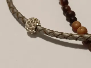 Conjunto 2 collares, 4 pulseras y broche