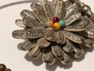 Conjunto 2 collares, 4 pulseras y broche