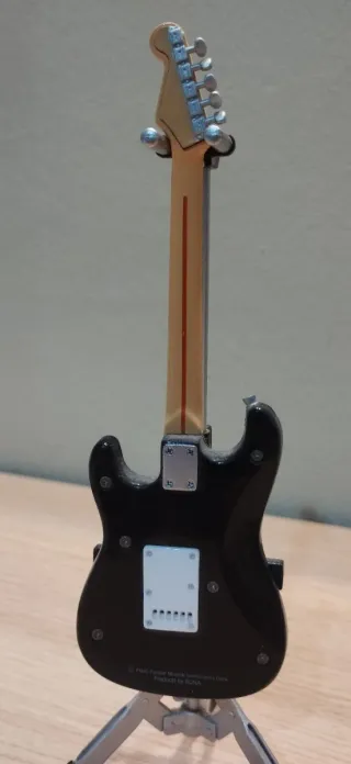 Miniatura Guitarra Fender Stratocaster