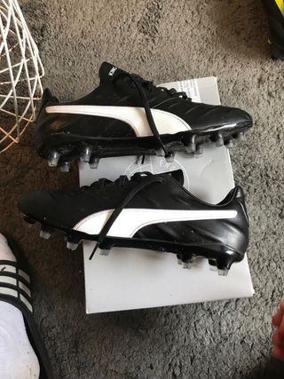 Botas de fútbol Puma King Negras