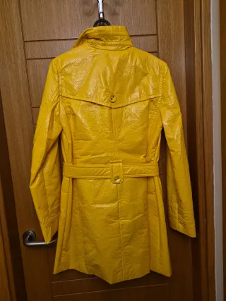 Gabardina Mango Amarilla Talla M