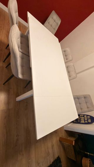 Comedor mesa blanca y 6 sillas