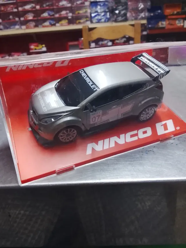 Coche Ninco Chevrolet WTCC Plata