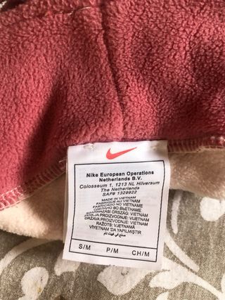 Gorro rosa Nike niña