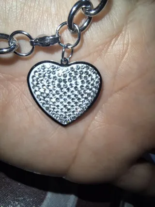 Bracciale con ciondolo a cuore scintillante