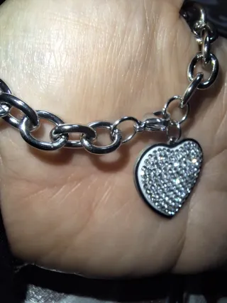 Bracciale con ciondolo a cuore scintillante