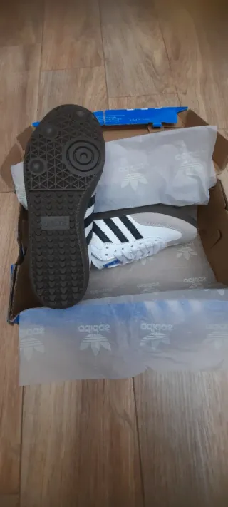 Adidas Samba Blancas y Negras