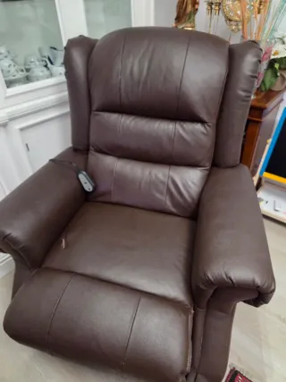 Sillón de polipiel eléctrico reclinable URGE