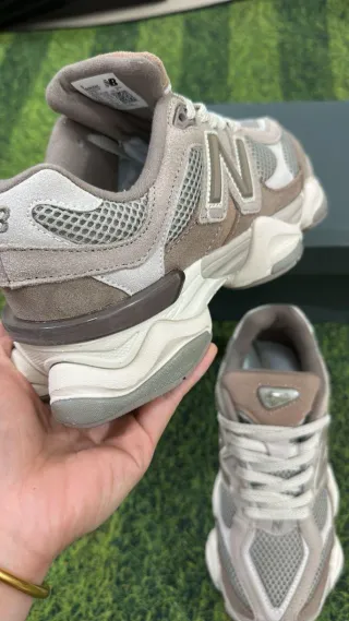 New Balance 9060 Beige/Gris