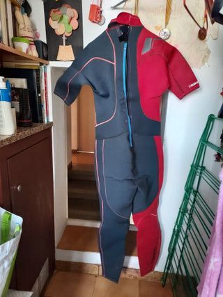 Traje de neopreno Tribord corto.
