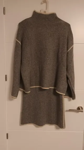 Conjunto Zara punto falda y jersey gris