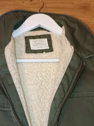 Chaqueta Zara bordada verde
