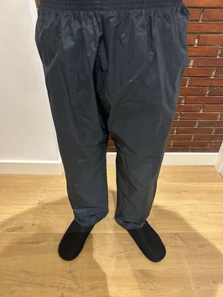 Traje de agua 2 piezas Golf/Moto Gris, con capucha