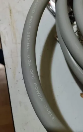 Subwoofer Brutus con etapa de potencia