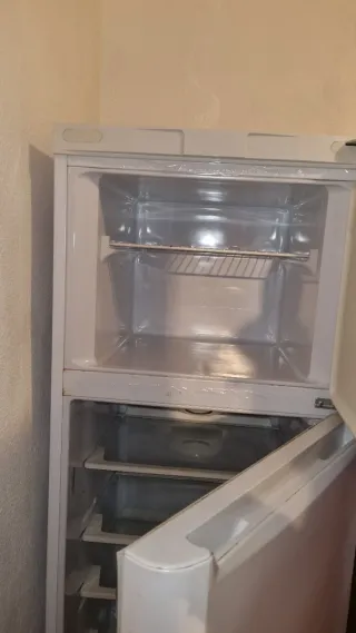 Frigorífico blanco Indesit
