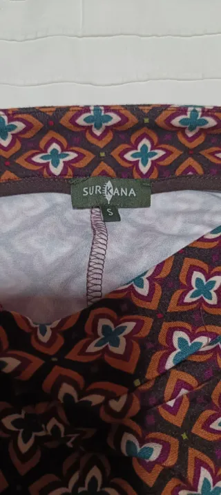 Pantalón tobillero estampado